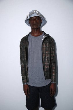 Dyne sunu sırasında Nyfw