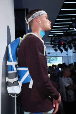 Dyne sunu sırasında Nyfw