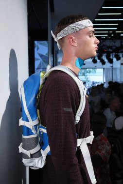 Dyne sunu sırasında Nyfw