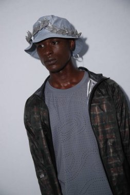 Dyne sunu sırasında Nyfw