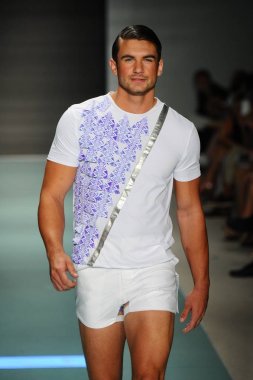 Üniversitesi Sanat ve tasarım moda defilesi