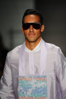 Üniversitesi Sanat ve tasarım moda defilesi