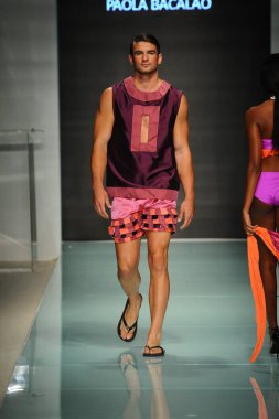 Üniversitesi Sanat ve tasarım moda defilesi