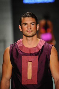 Üniversitesi Sanat ve tasarım moda defilesi