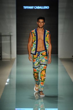 Üniversitesi Sanat ve tasarım moda defilesi