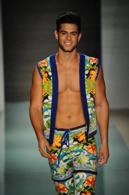 Üniversitesi Sanat ve tasarım moda defilesi