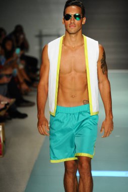 Üniversitesi Sanat ve tasarım moda defilesi