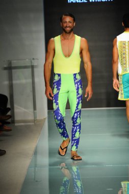 Üniversitesi Sanat ve tasarım moda defilesi