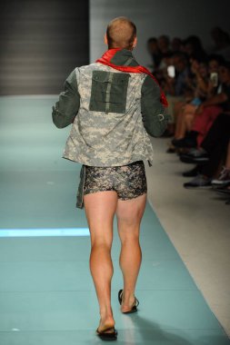 Üniversitesi Sanat ve tasarım moda defilesi