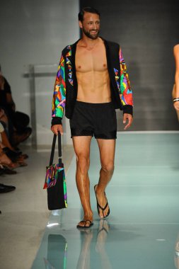 Üniversitesi Sanat ve tasarım moda defilesi