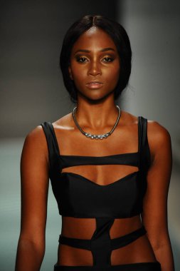 Üniversitesi Sanat ve tasarım moda defilesi