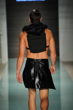 Üniversitesi Sanat ve tasarım moda defilesi