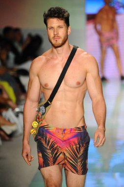 Grayson Boyd defile