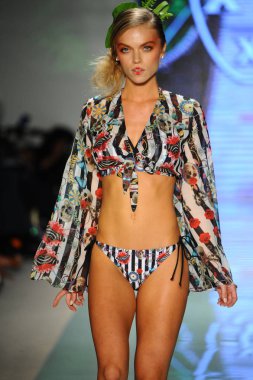 Pist yürüyüş modeli 