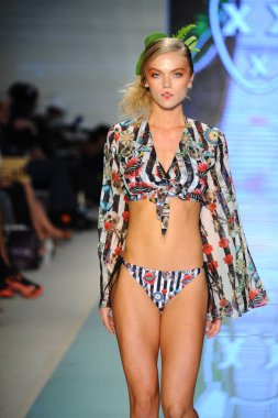 Pist yürüyüş modeli 