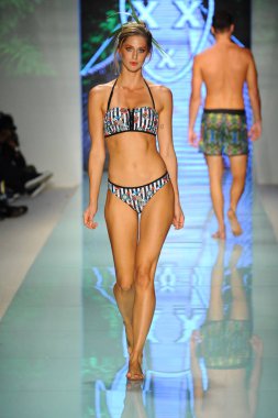 Pist yürüyüş modeli 