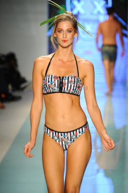 Pist yürüyüş modeli 