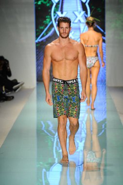 Pist yürüyüş modeli 