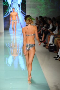 Pist yürüyüş modeli 