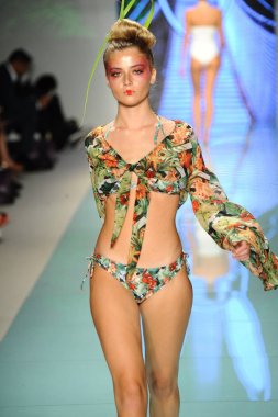 Pist yürüyüş modeli 