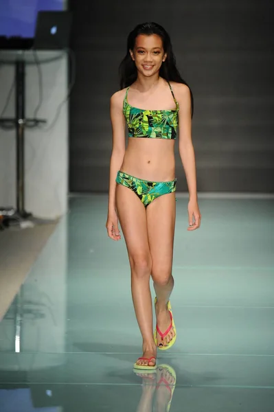Vichi Swim fashion show — Stock Photo, Image