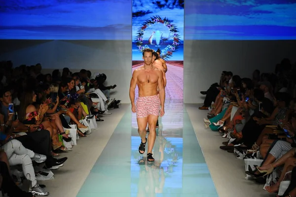 Grayson Boyd modeshow — Stockfoto