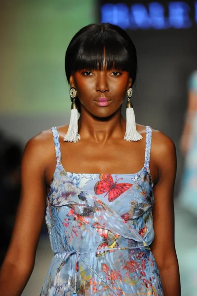 Hale Bob modeshow — Stockfoto