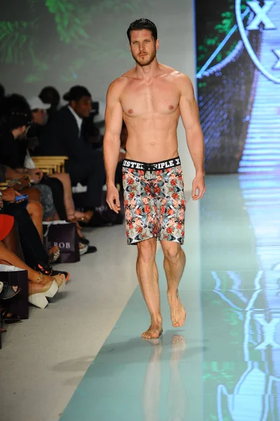 Sr. Tripple X desfile de moda — Foto de Stock