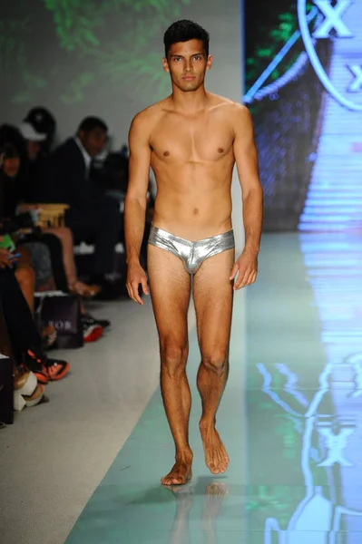 Mr Tripple X  fashion show — Stock Photo, Image