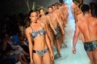 Pist yürüyüş modelleri