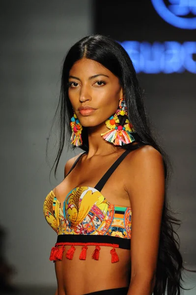 Aguaclara modeshow — Stockfoto