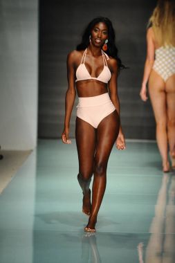 Montce pist moda haftası