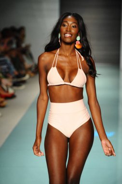 Montce pist moda haftası