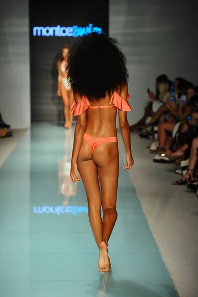 Montce Runway na Fashion Week — Fotografia de Stock