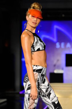 Seafolly pist moda haftası