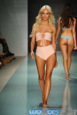 Montce pist moda haftası