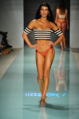 Montce pist yürüyüş modeli