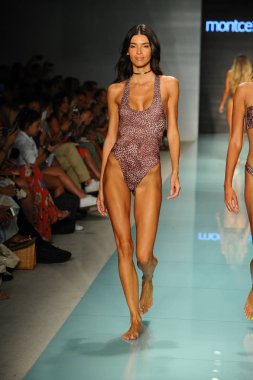 Montce pist yürüyüş modeli