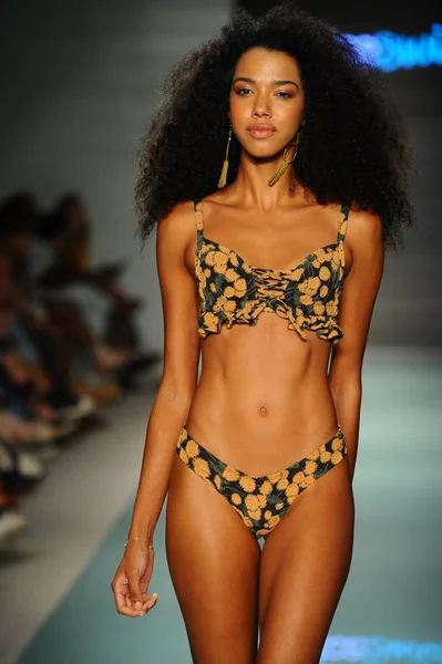 Montce pist yürüyüş modeli