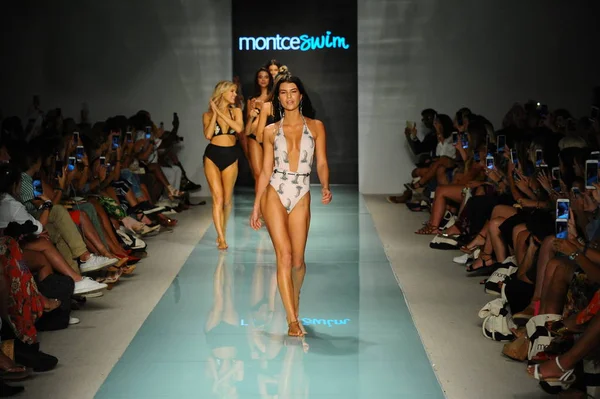 Montce Runway på Fashion Week — Stockfoto
