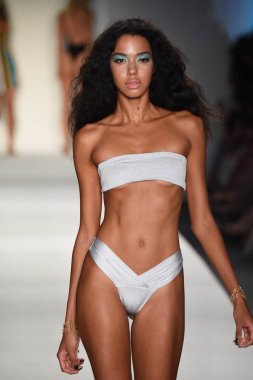 Swimmiami Indah 2018 Koleksiyonu