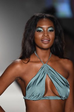 Swimmiami Indah 2018 Koleksiyonu