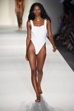 Swimmiami Indah 2018 Koleksiyonu