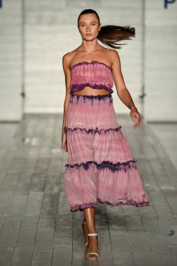 Funkshion Miami yüzmek hafta