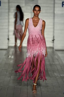 Funkshion Miami yüzmek hafta