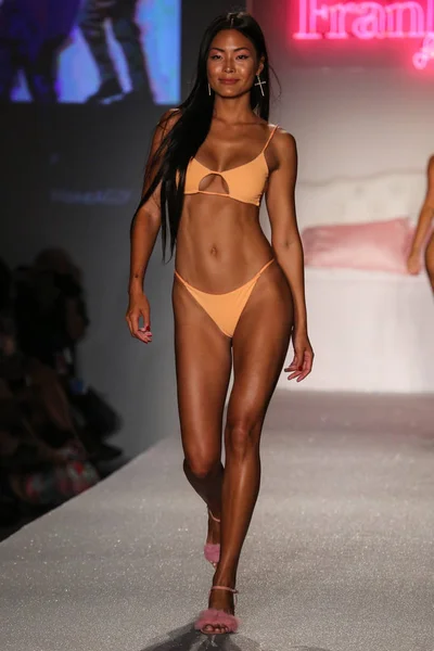 Frankies Bikinis Collection fashion show — Stock Photo, Image