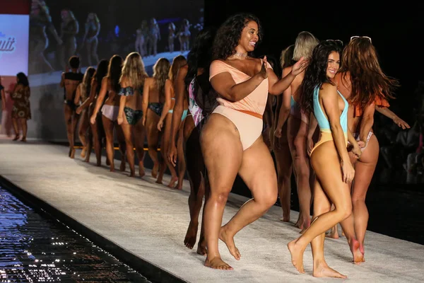 W South Beach de ıslak güverte