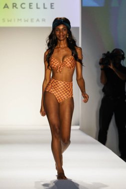 Swimmiami Mia Marcelle 2018 koleksiyonu 