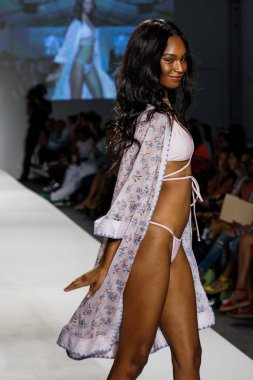 Swimmiami Mia Marcelle 2018 koleksiyonu 