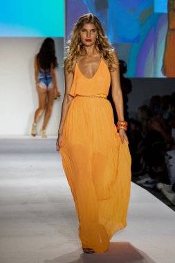 Melek Brinks 2018 koleksiyonu 